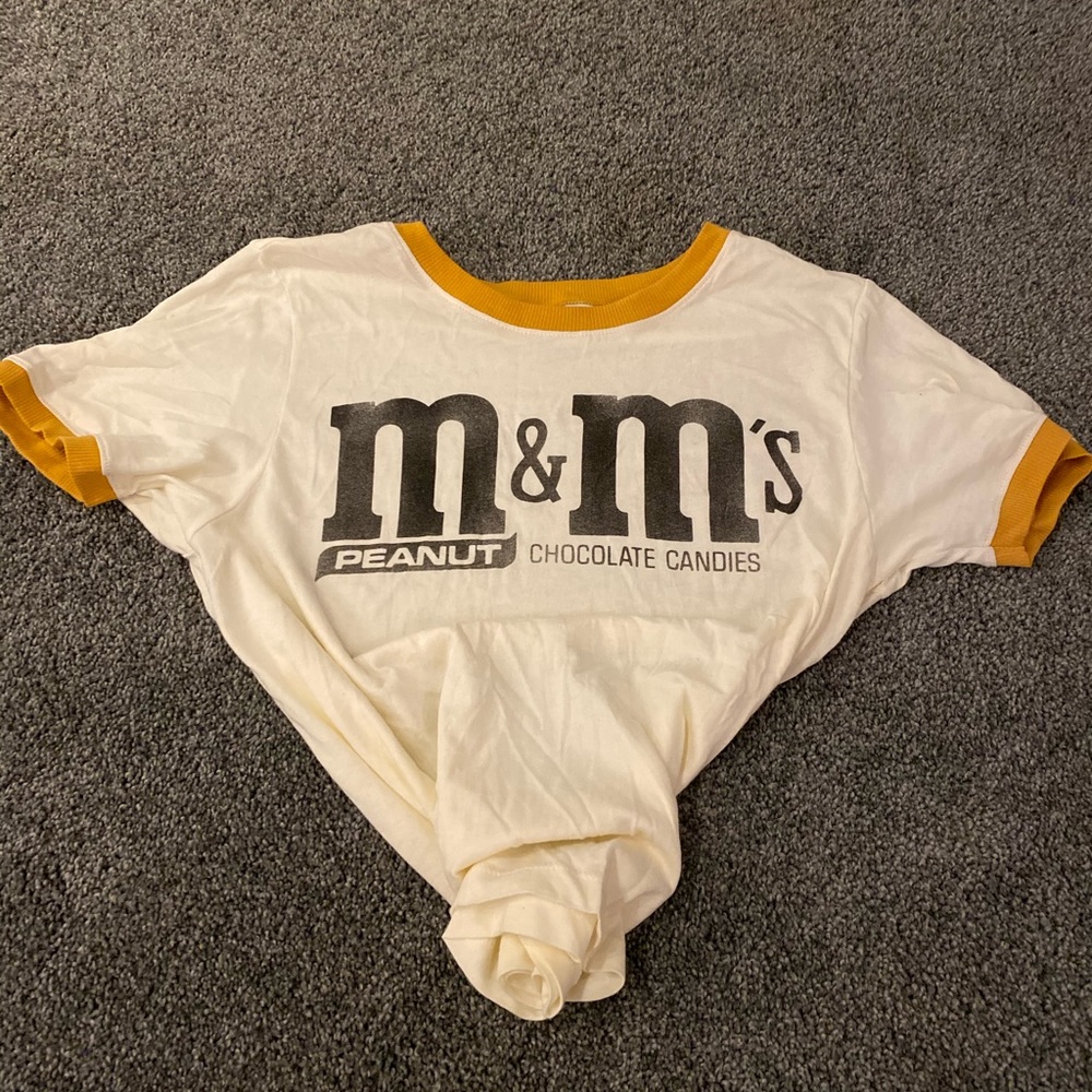 M&M’s graphic tee 🍪